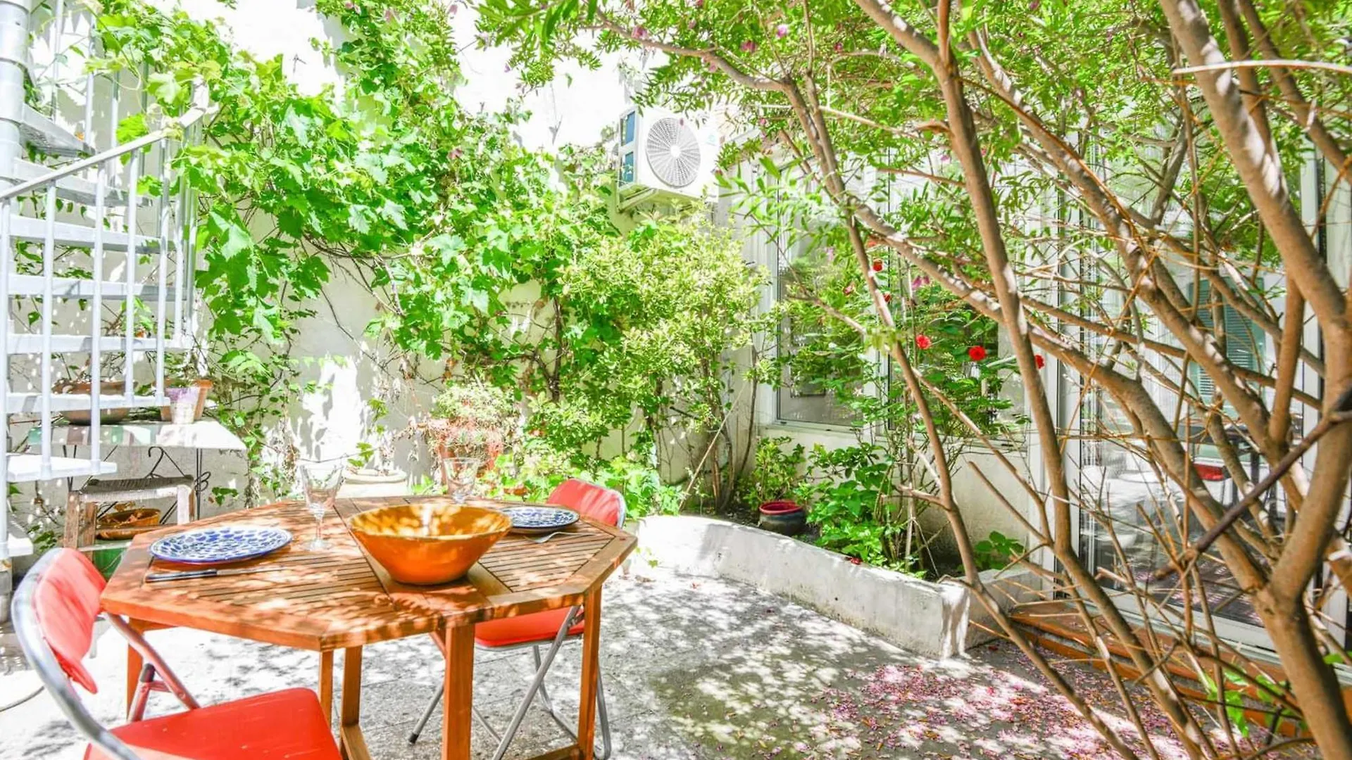 Apartment L'Atypique - Appart 2 Ch Avec Terrasse Et Clim Marseille